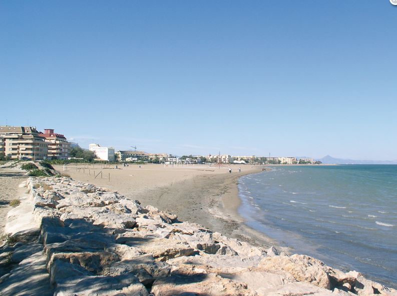 PLAYA PUNTA DEL RASET EN&nbsp;DÉNIA