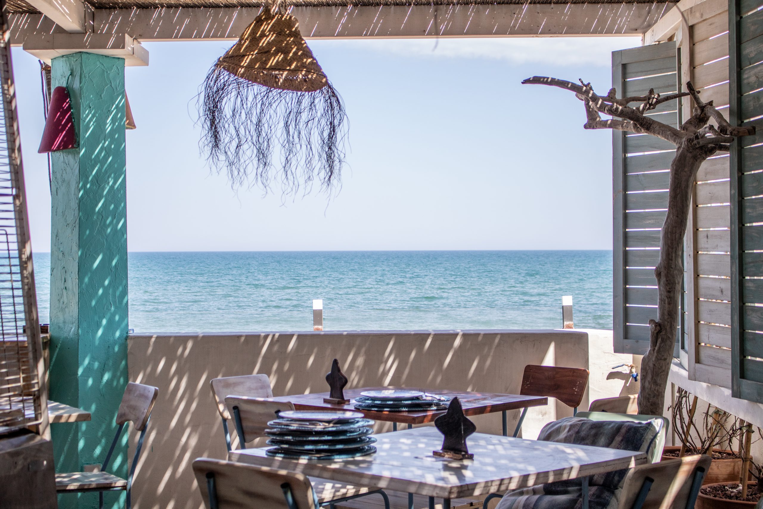 Los Baños Sunshine, dónde el cielo se funde con el mar en Dénia.