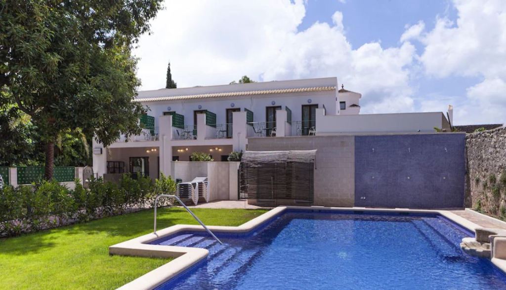 Ad Hoc Vitae, desconexión y paz en el corazón de Beniarbeig